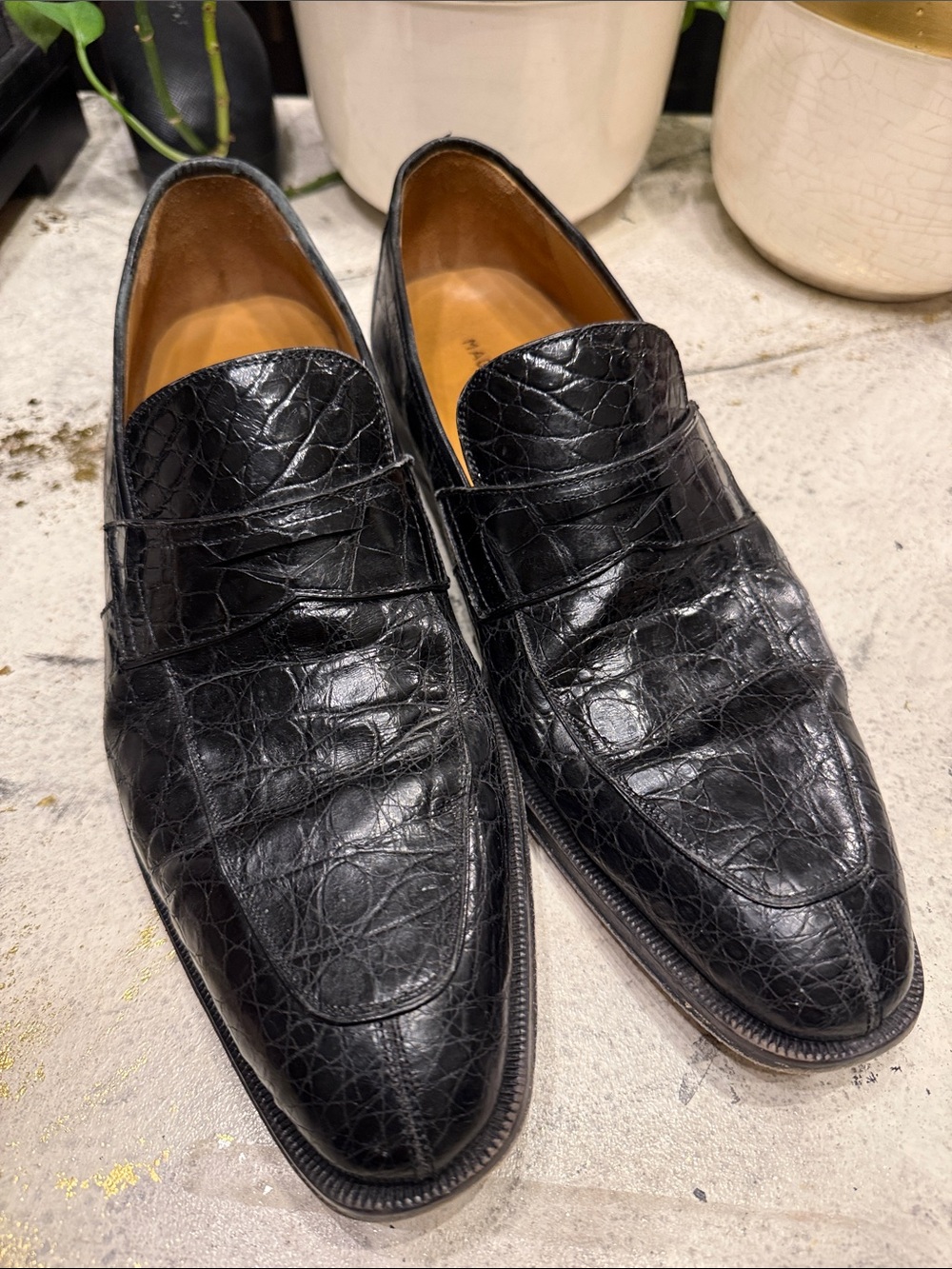 Magnanni Black genuine Crocodile Leather Loafers size 9.5 men’s